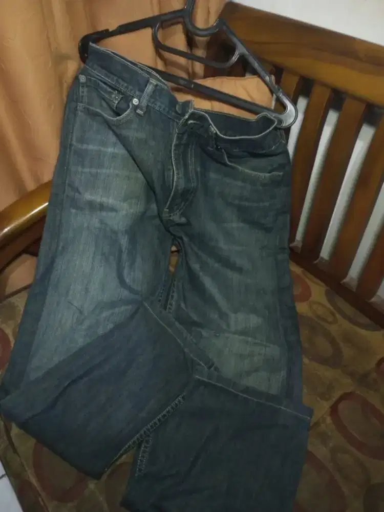Celana Jeans Levi’s 505 Original – Size 33×32 – Bekas Mulus