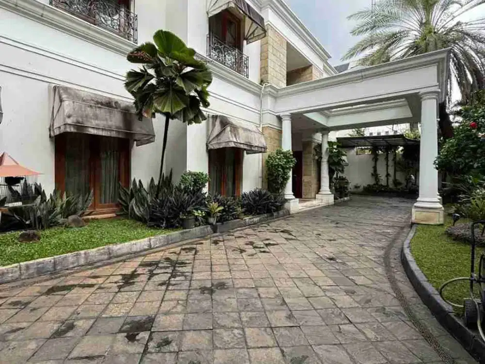 Menteng Luxury Modern Classic House Prime Area Semi Furnished