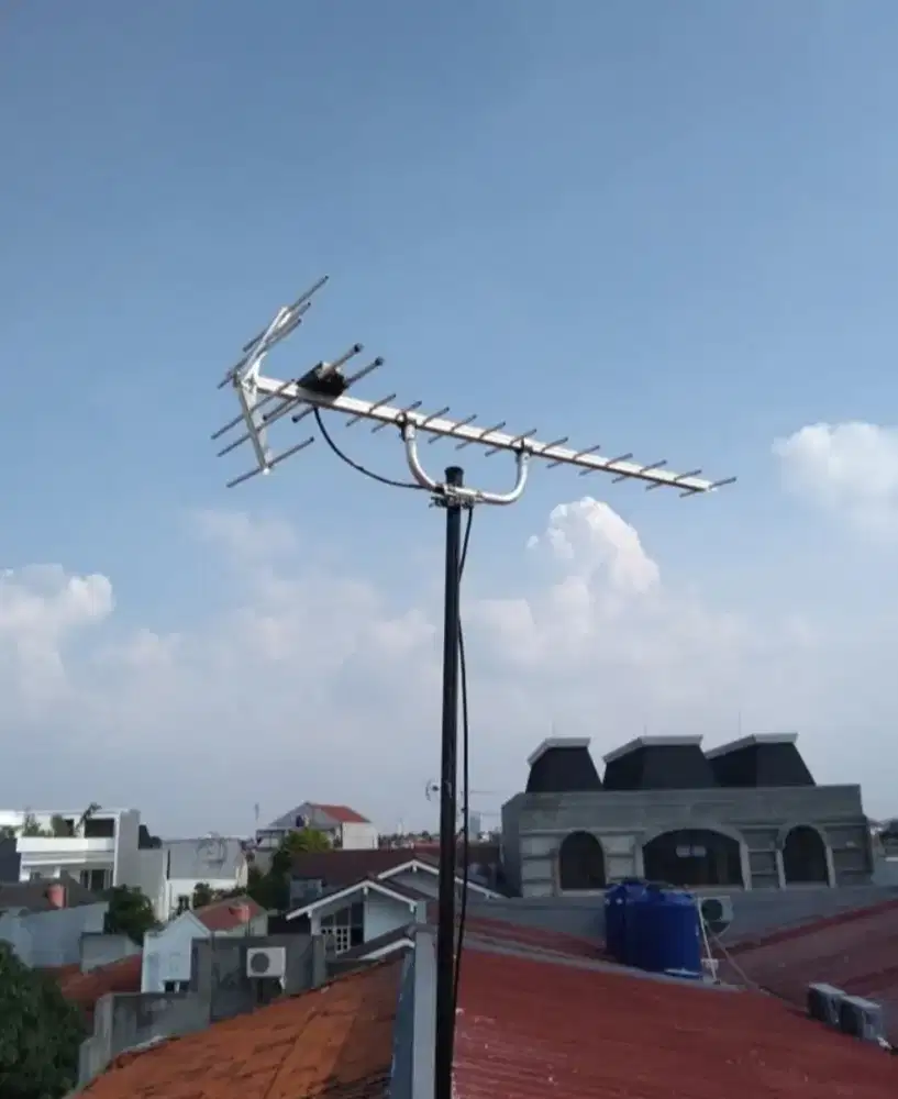 AHLI PASANG ANTENA