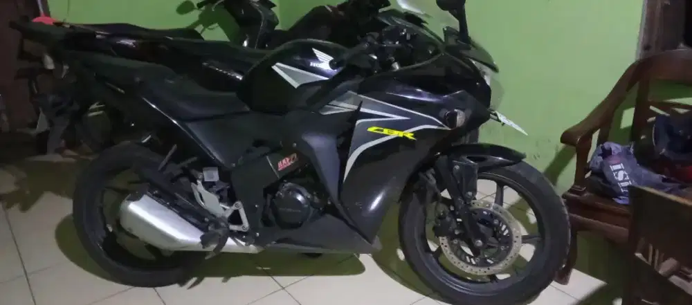 Djual CBR 150r CBU thailand