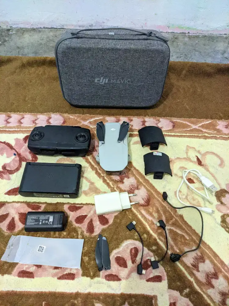 Judul: Dji mavic mini + charge hub + tas