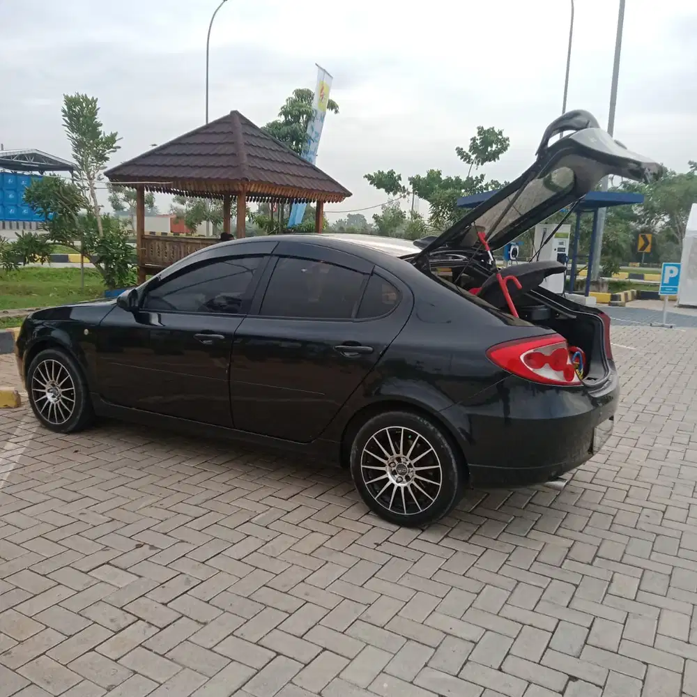 Proton Gen2 2010 Bensin