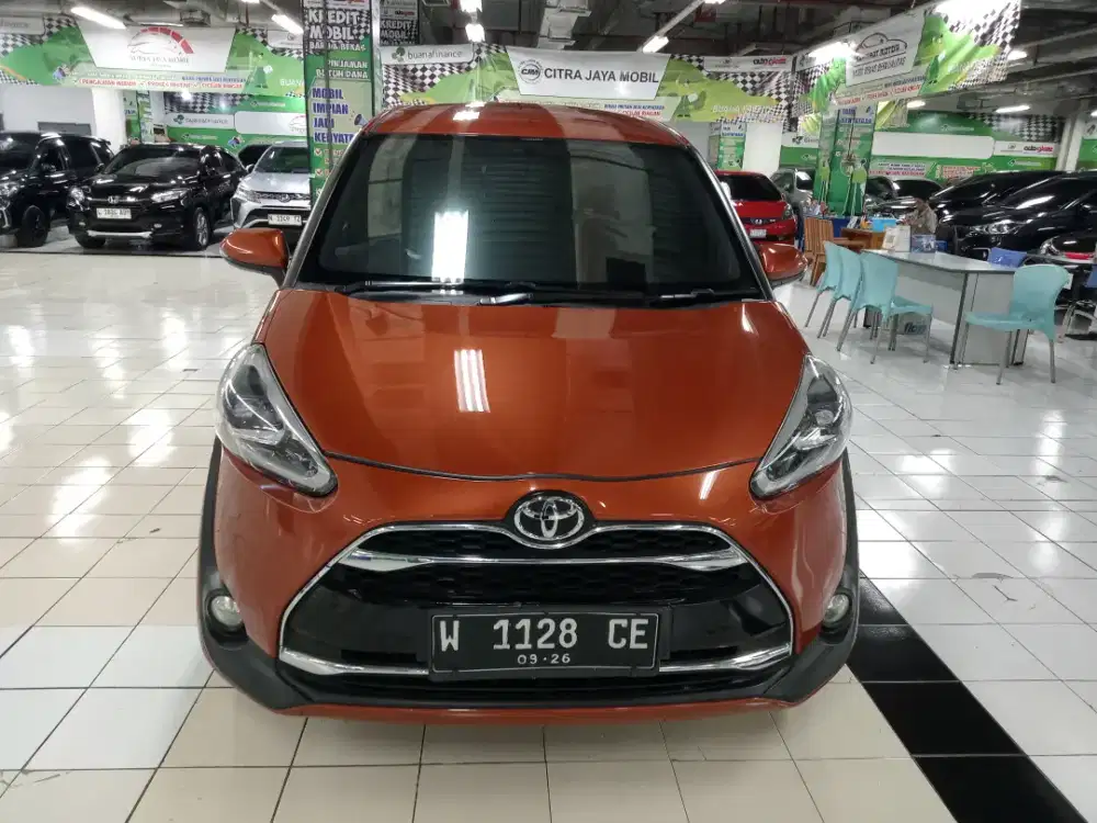 TOYOTA SIENTA Q AT 2016 ORANGE