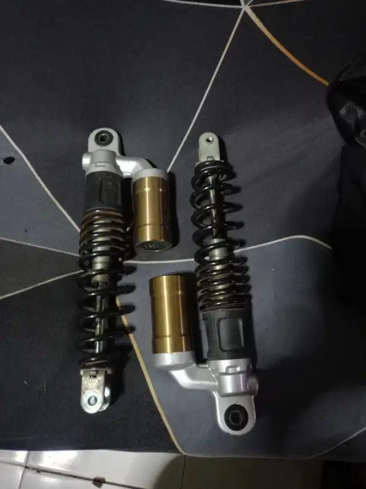 Di jual shock NMAX new THN 2023 ukuran 310mm