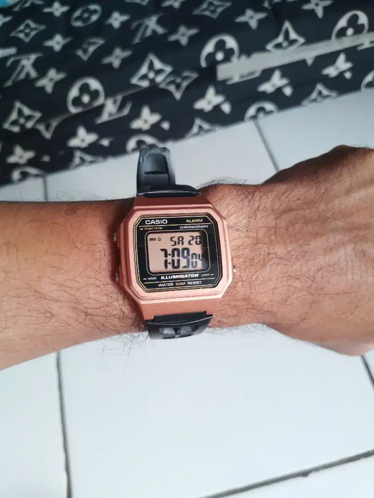 Jam tangan casio W 217H