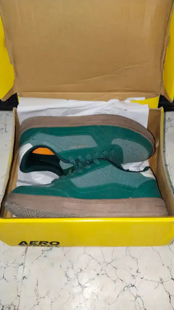 Sepatu original asli