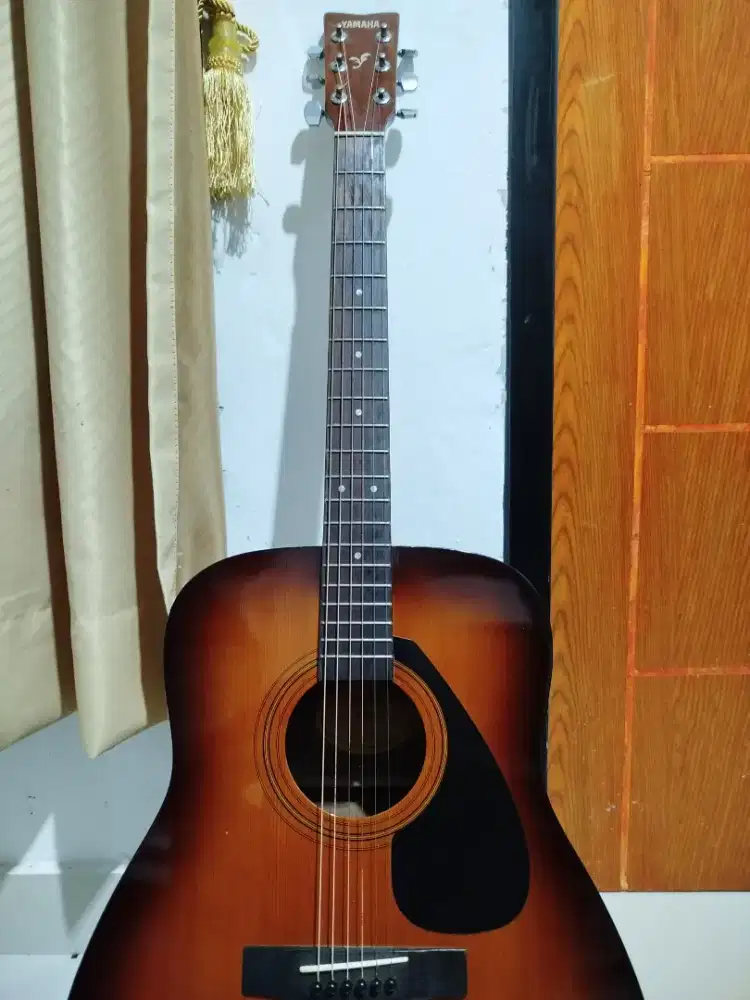 Yamaha F310 Original - Ceper Koin 500 - Bonus Tas, Capo, Cleaner, Pick