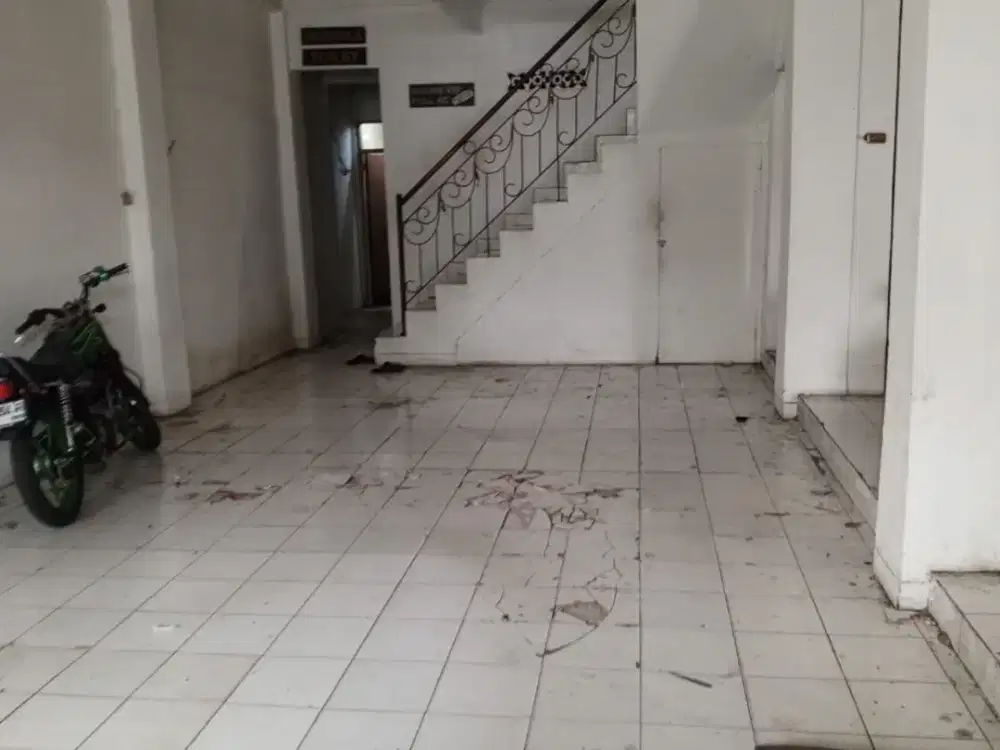 Disewakan Ruko Gandeng di Rawamangun, Jakarta Timur