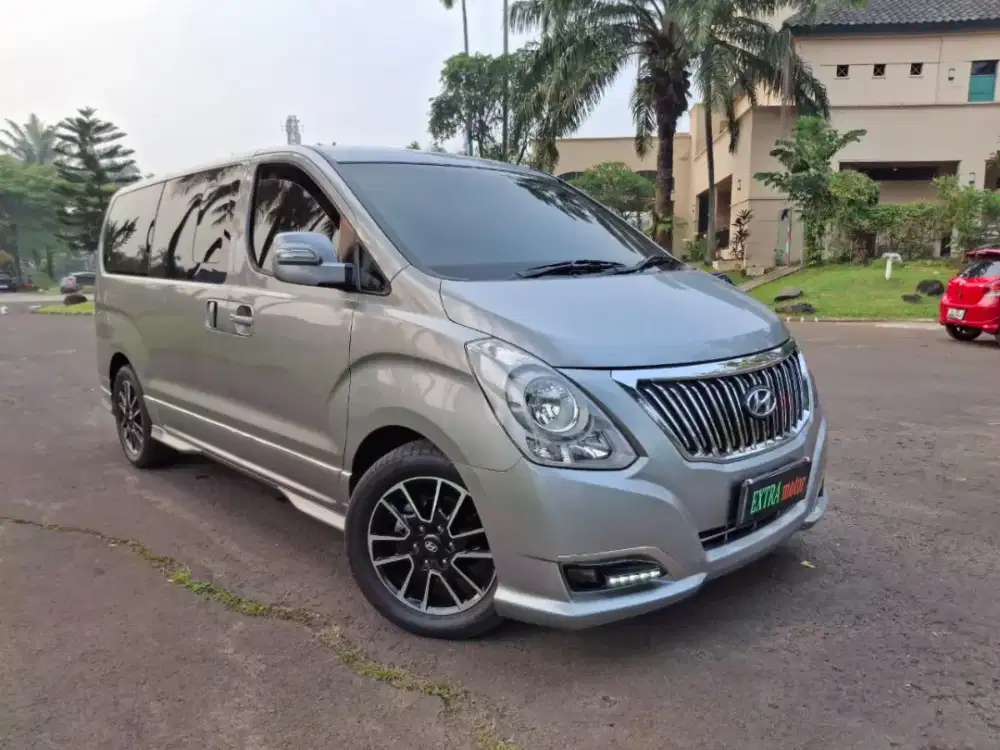 Hyundai H1 XG Bensin AT 2018