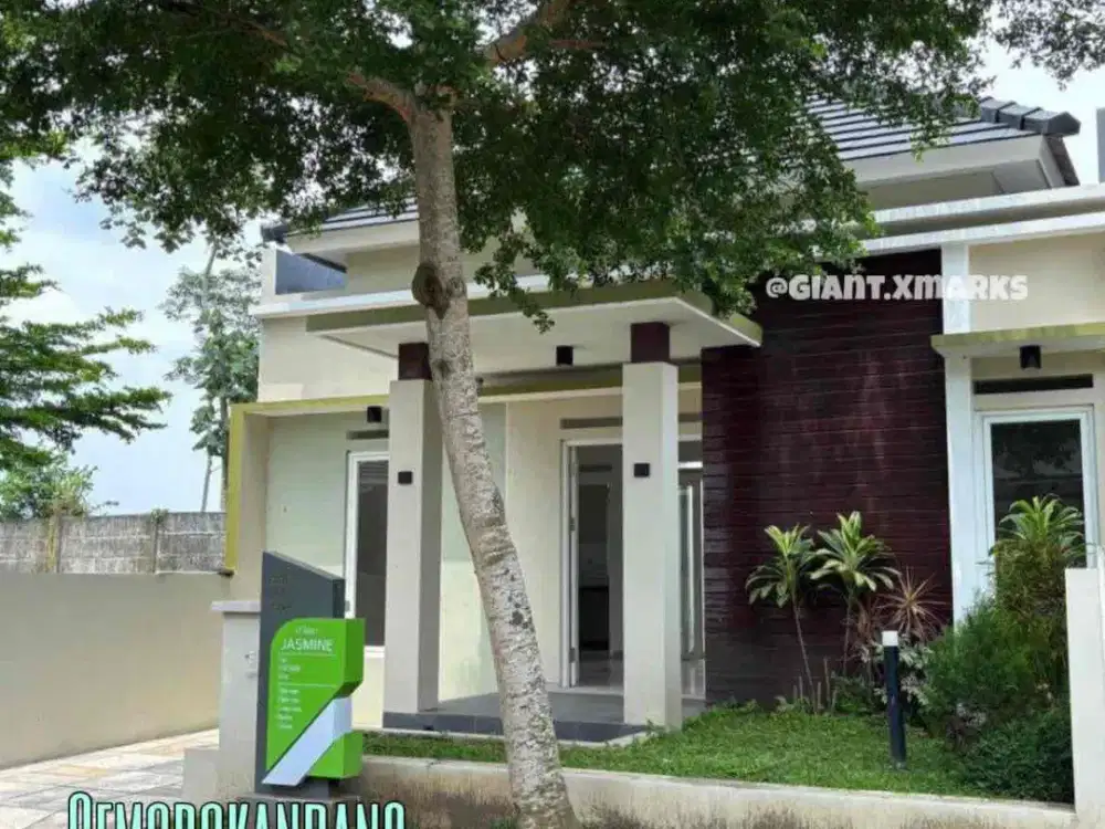 Rumah Modern Baru Dekat Exit tol di Cemorokandang Malang