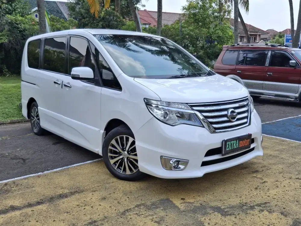 Nissan Serena 2.0 HWS facelift AT 2015