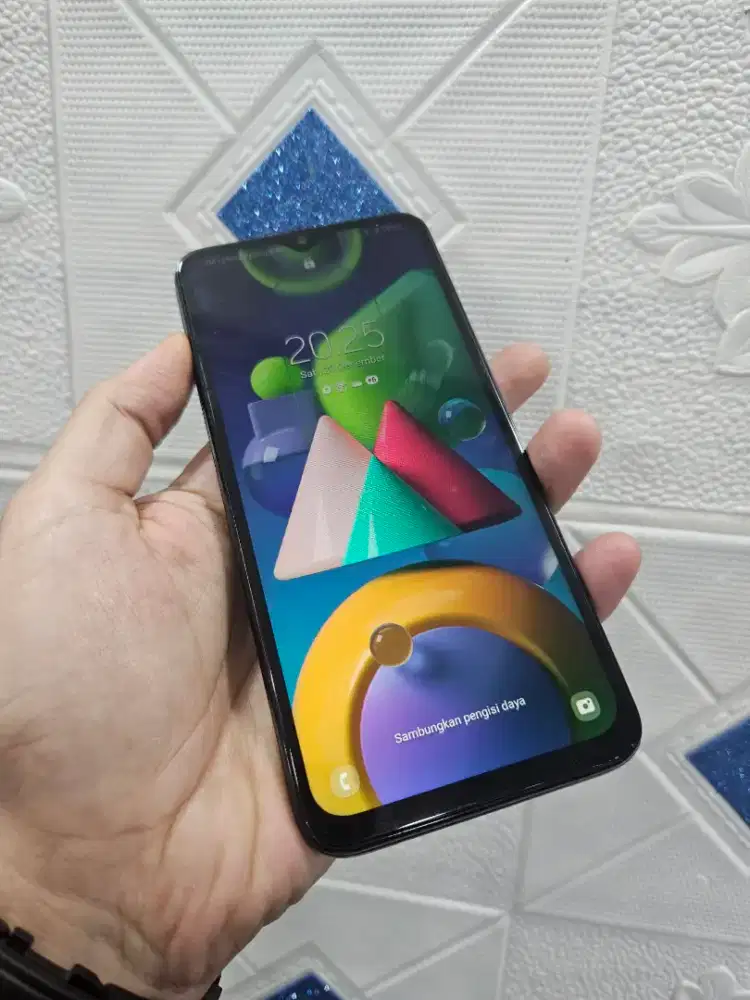 Samsung M21 4/64 fullset hp dus charger