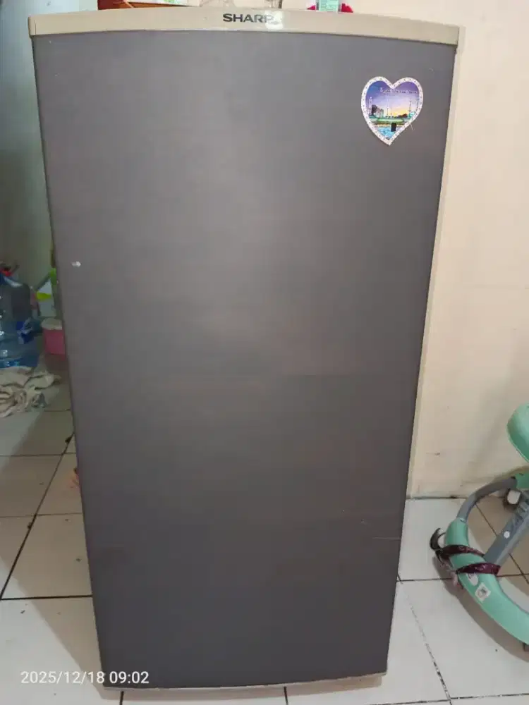 Dijual kulkas Merk Sharp