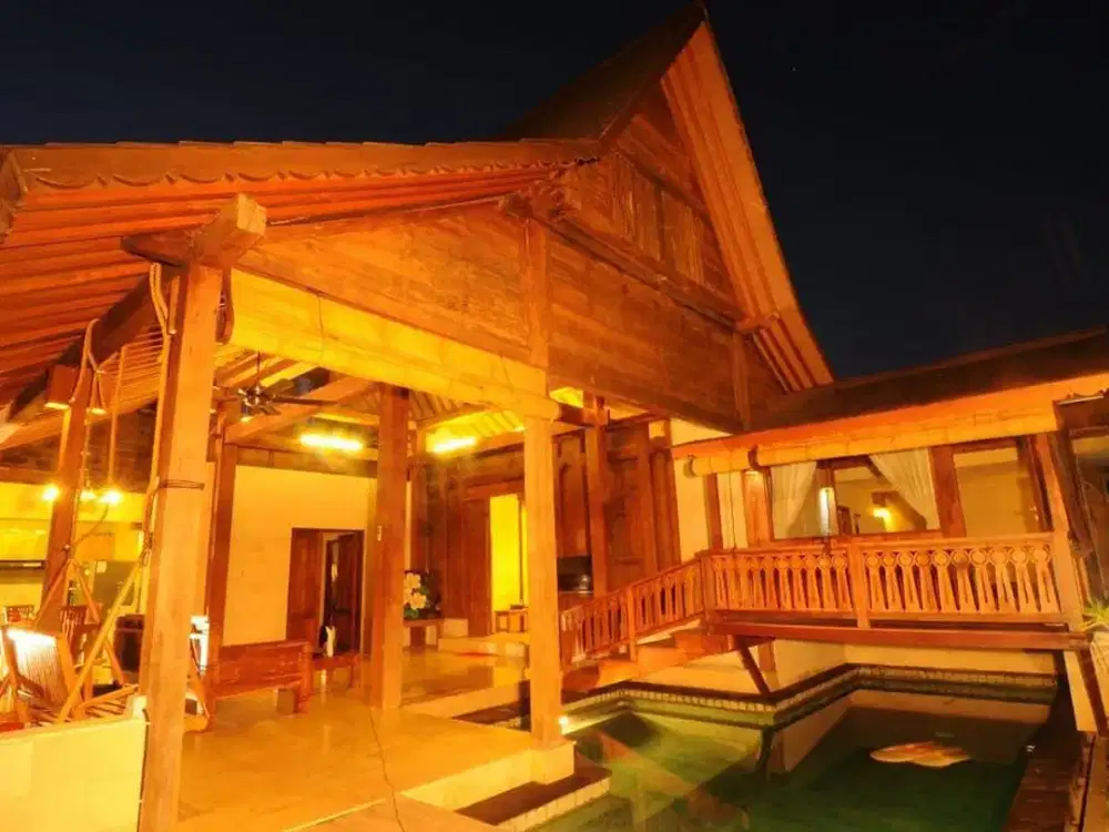 Dijual: Kompleks 5 Unit Vila di Zona Pariwisata Dekat Pantai Sanur — Bali