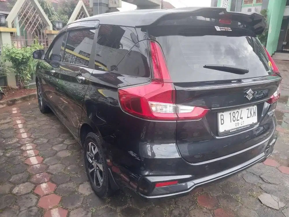 suzuki ertiga gx thn2022 w hitam trwt siap pakai antik km14rb hibrid