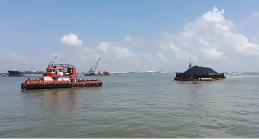 Di jual Tugboat & tongkang 270 feet tahun 2008 - 2007