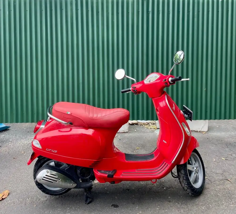 Vespa LX 125 tahun 2012 karbu (2v)