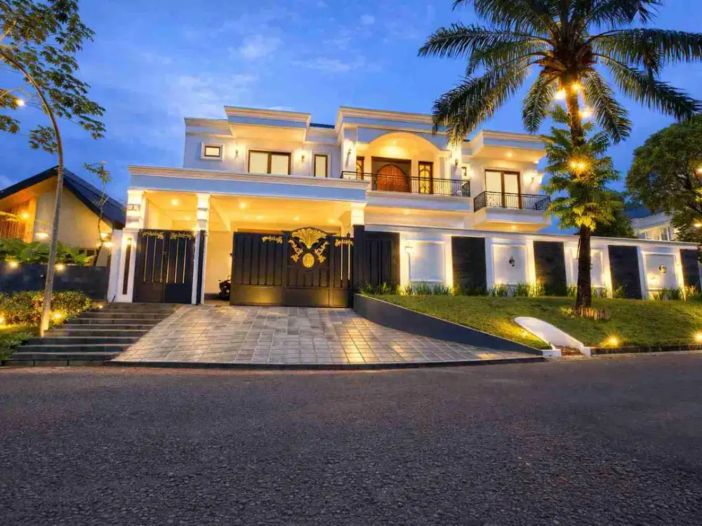 Di jual rumah mewah di Sentul city