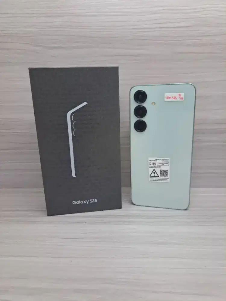 Second Samsung S25 Ram 12,256GB Barang langka 1Minggu Pakai,ad Notanya