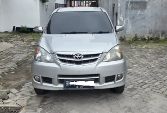 Dijual Toyota avanza 2010 1300cc metic