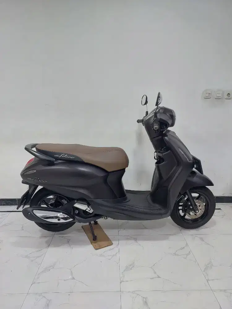 Yamaha Grand Filano Lux 125 Bluecore Keyless 2025 bln 6 Tipe tertinggi