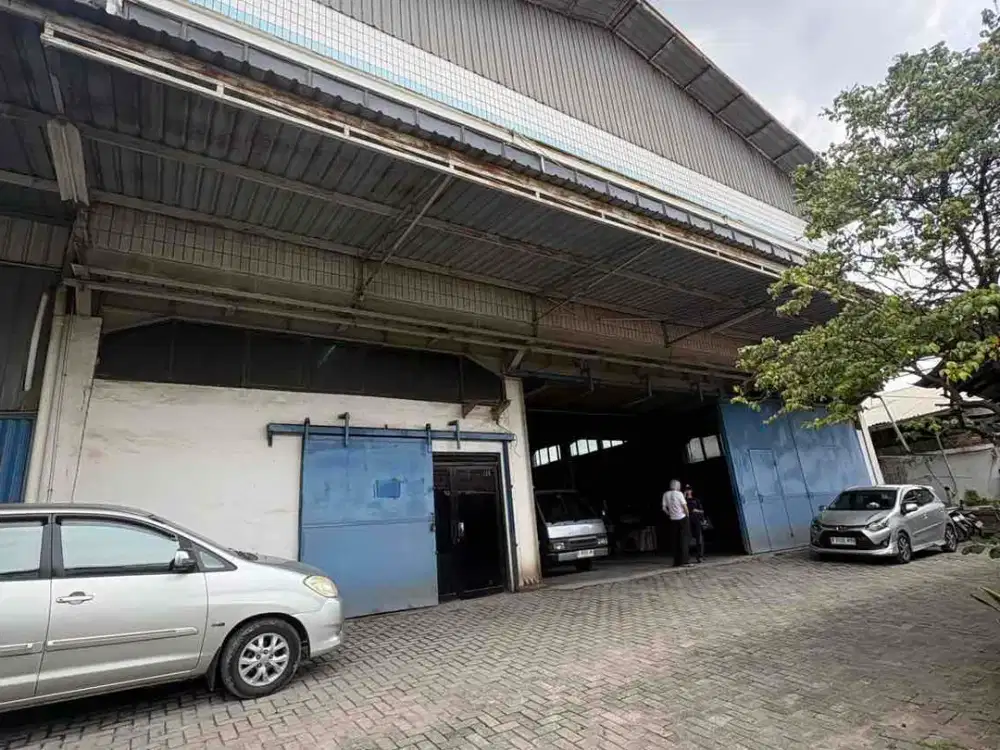 Gudang Kantor beserta Usaha dan mesin percetakan packaging makanan Di Muara Karang