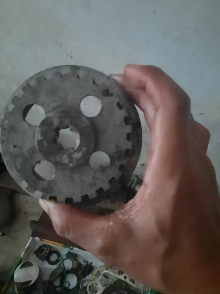 Dudukan kopling motor revo/grand/supra