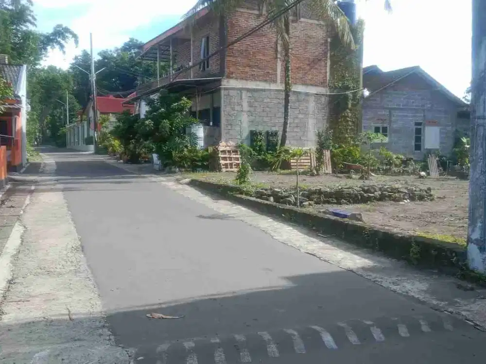 DIJUAL TANAH PEKARANGAN SELATAN KAMPUS UII JALAN CANDI WINANGUN
