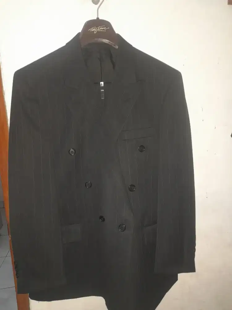 Jas pria merk peter jackson