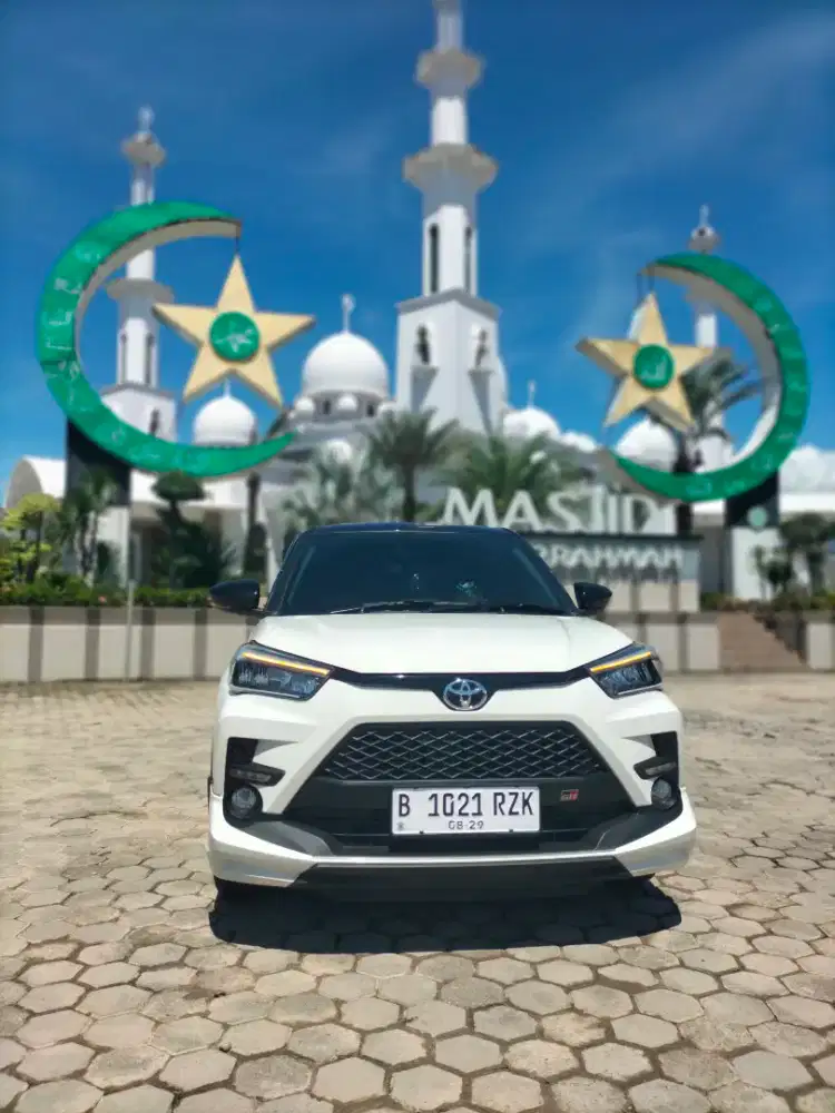 Toyota raize gr sport turbo matic CVT two tone colour thn 2024