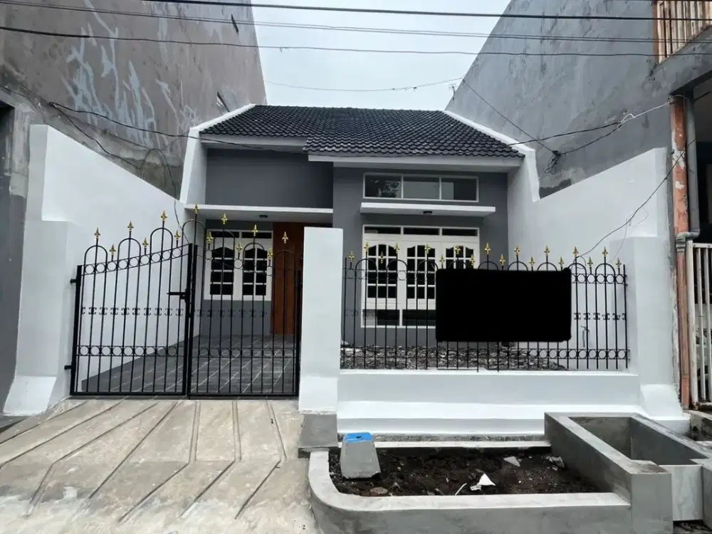 ‼️BARU RENOVASI‼️ RUMAH KUTOSARI INDAH SIWALANKERTO SURABAYA TIMUR SELATAN. DEKAT UK PETRA, TOL, BANDARA JUANDA, DSB