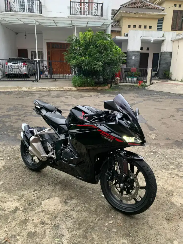 Dijual CBR 250 RR Black Freedom Model Terbaru
Tahun 2023