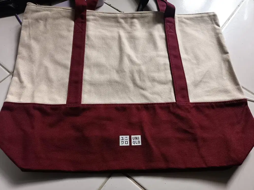 Totebag tas uniqlo