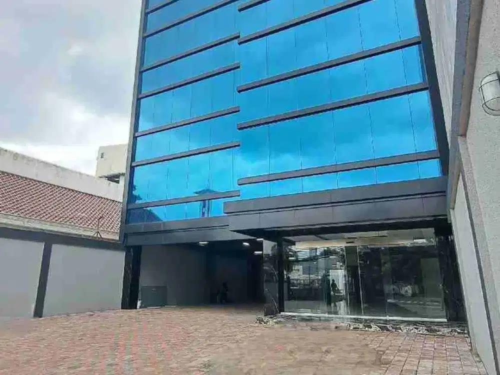 Gedung Baru 6,5 Lantai di Jl. Johar Jakarta Pusat, luas tanah 1075m² luas bangunan 3500m² harga 120M