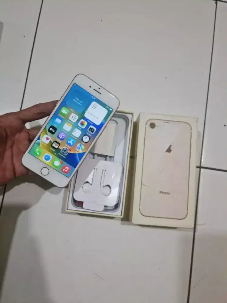 IPHONE 8 64GB FULSET
