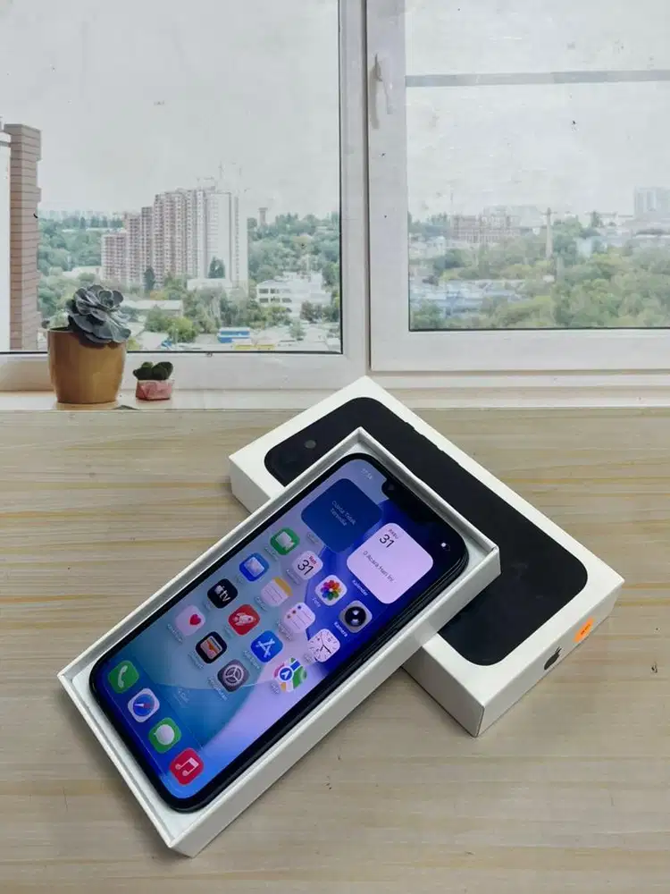 iPhone 13 228 Midngiht Inter Beacukai Resmi