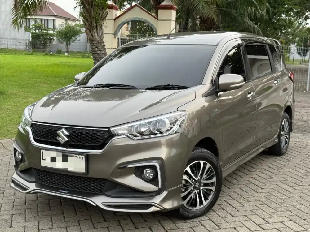 Suzuki Ertiga GT Sport Hybrid 2023 Magma grey KM Low
