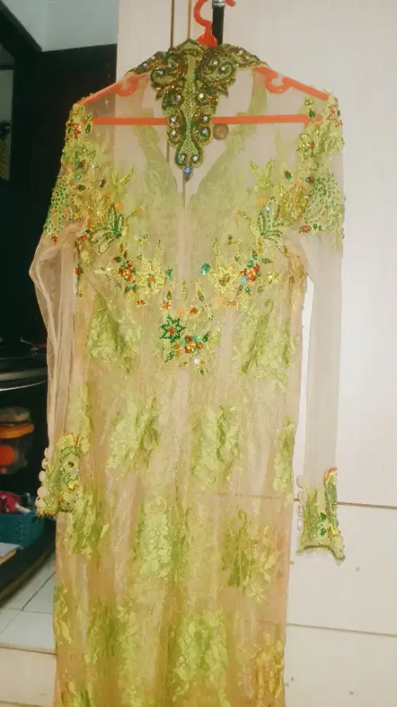 kebaya brokat bordir