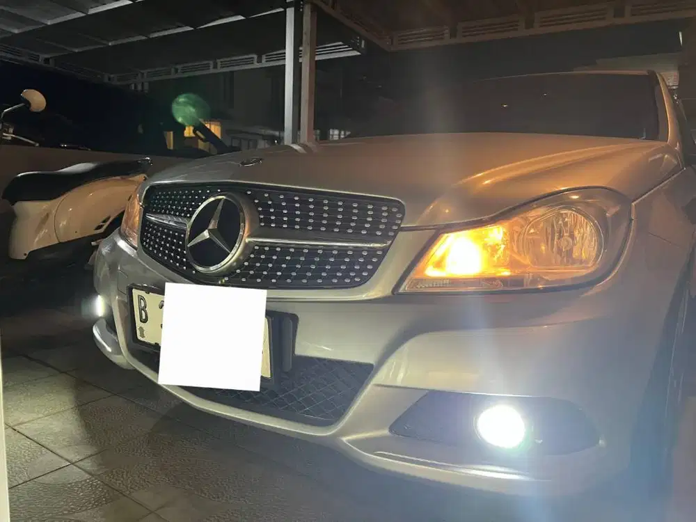 FS Mercedes-Benz C200 CGI THN 2012