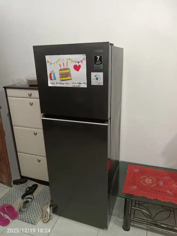 Jual lemari es dua pintu 99% Merk AQUA