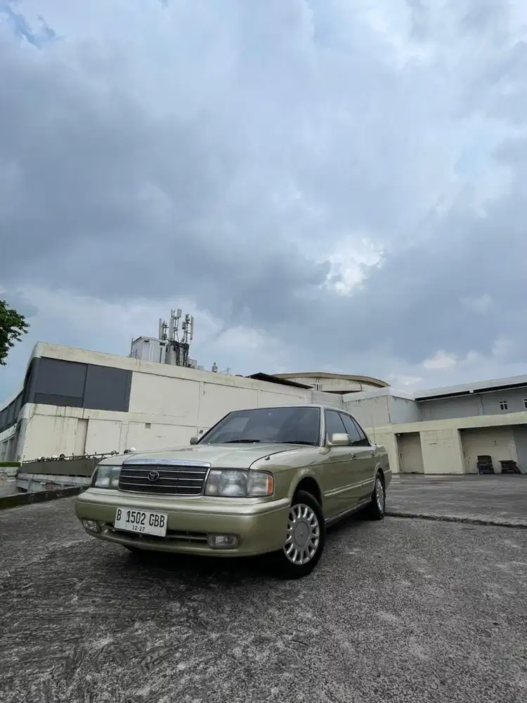 Toyota Crown 1997 Bensin Bisa TT