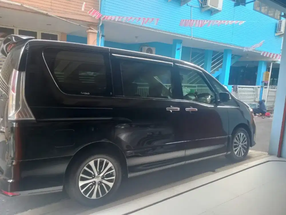 Nissan Serena c 26 Kondisi Istimewa Low KM ( 2014)