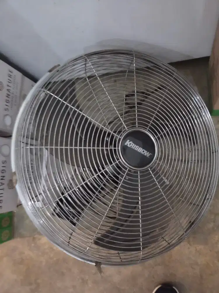 Kipas dinding industrial krisbow