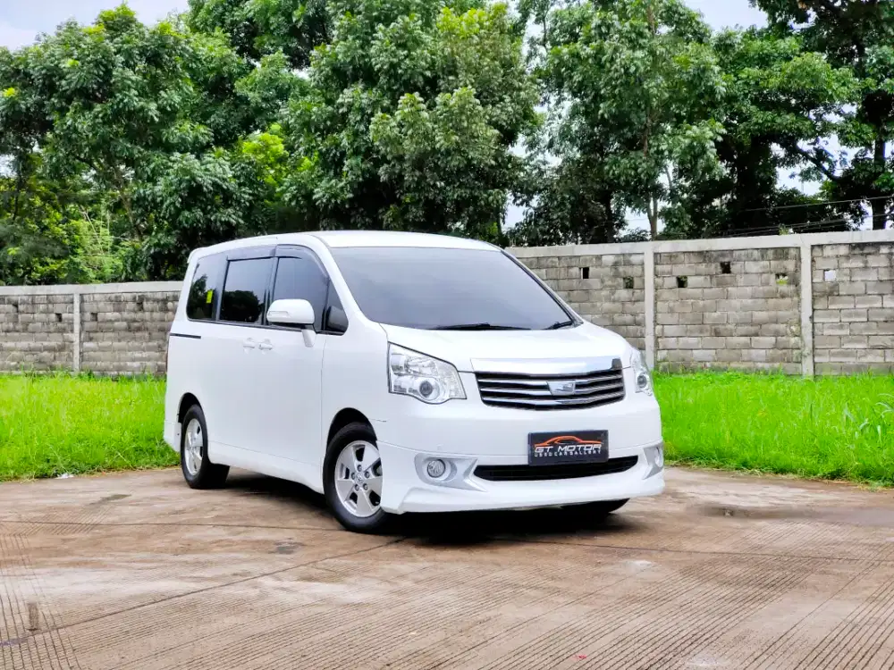 DP.15jt Toyota Nav1 AT 2013