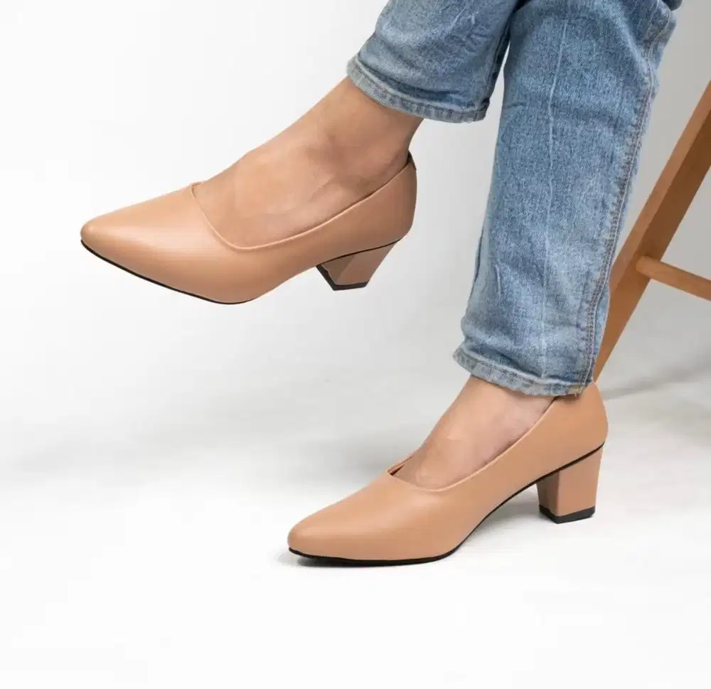 Sepatu formal cantik elegan