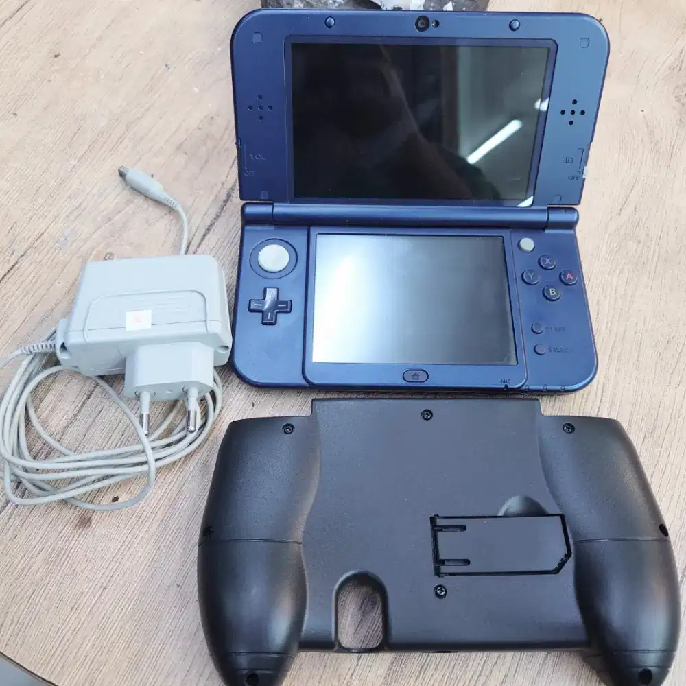 Nintendo New 3DS XL 64GB FULL GAMES