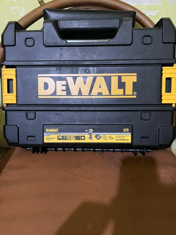 Dewalt dcd800d2t
