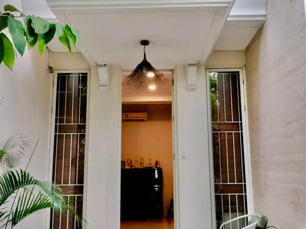 Rumah Pakuwon Mansion