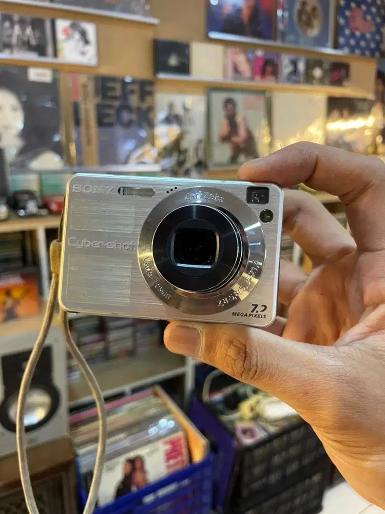 Sony cybershot wb120 digicam digital camera pocket kamera instan