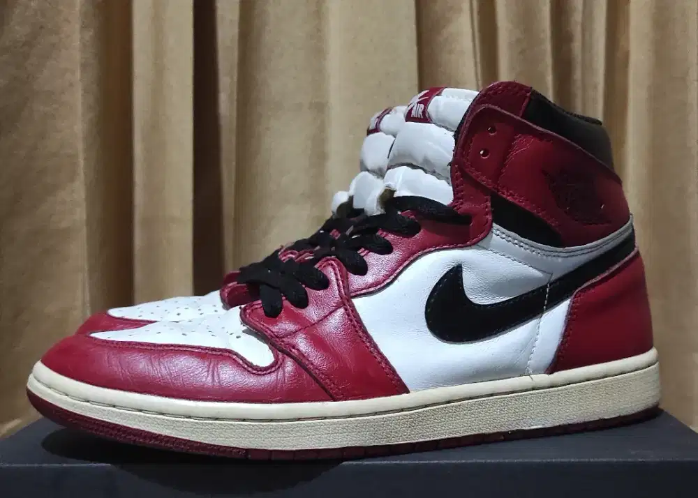 Jordan 1 Retro High Chicago size 43